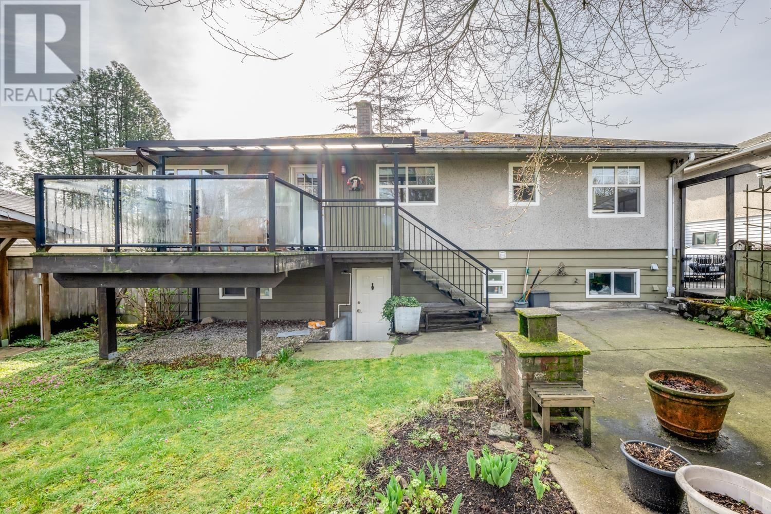 9263 10TH AVENUE Image 19