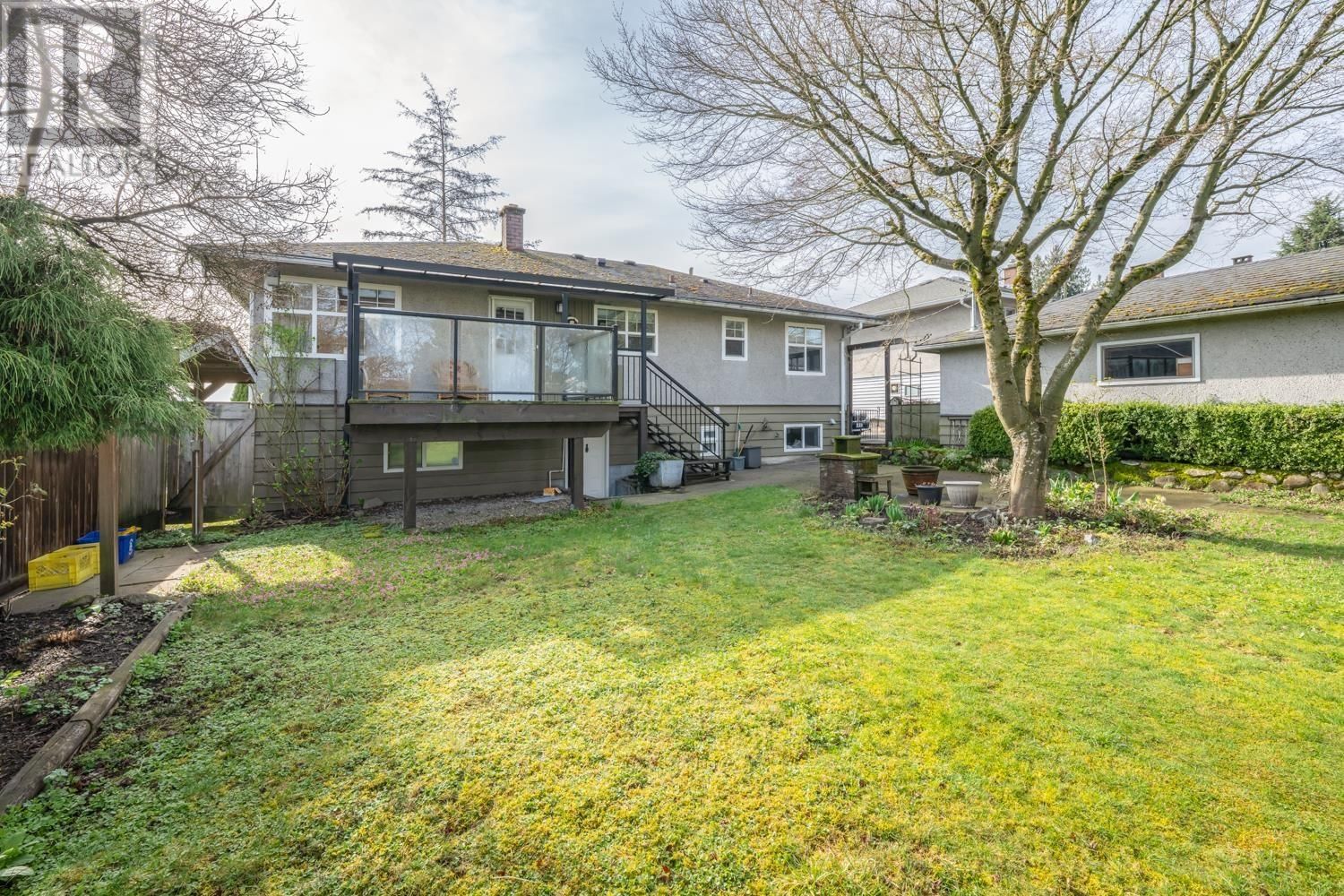 9263 10TH AVENUE Image 20