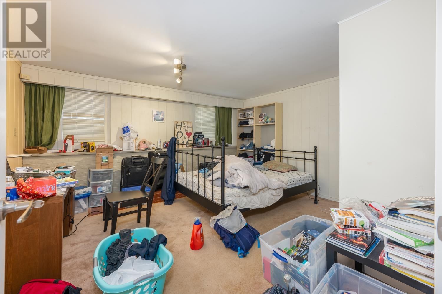 9263 10TH AVENUE Image 30