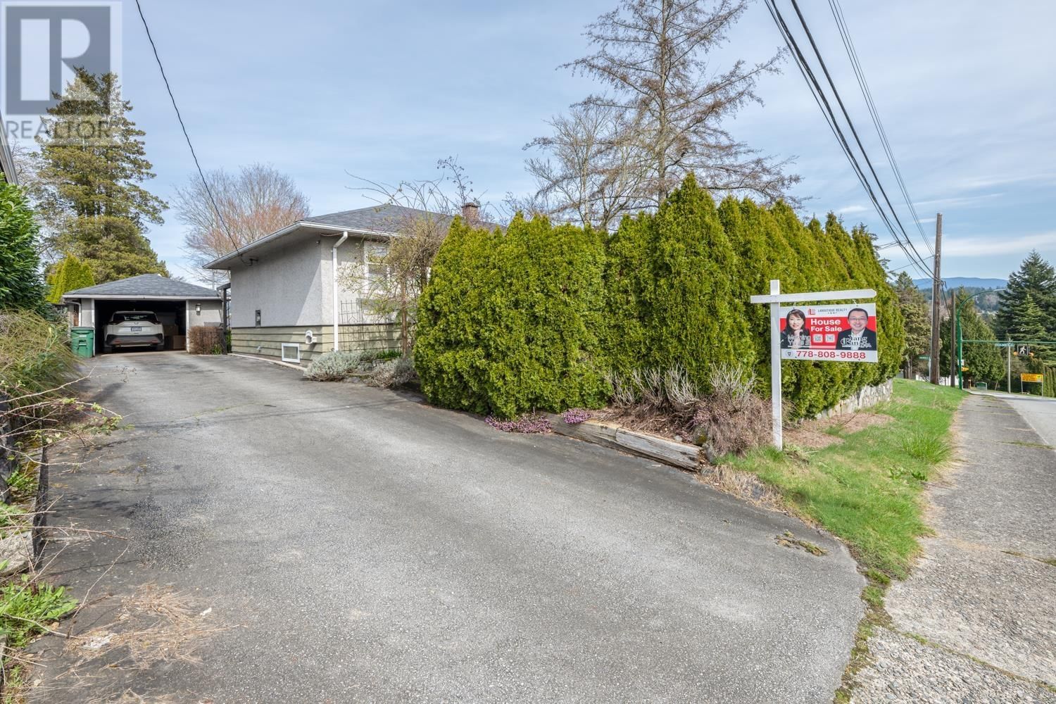 9263 10TH AVENUE Image 33