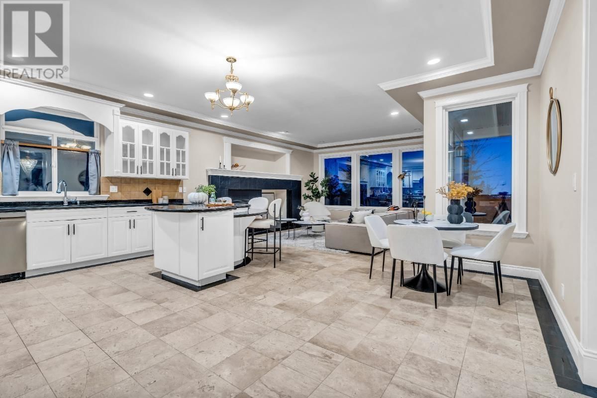 3126 SILVERTHRONE DRIVE Image 12