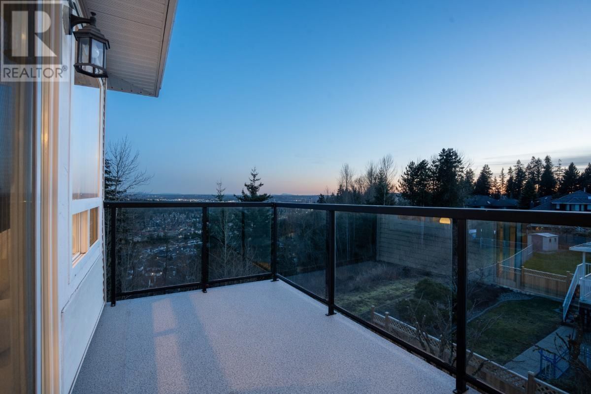 3126 SILVERTHRONE DRIVE Image 16