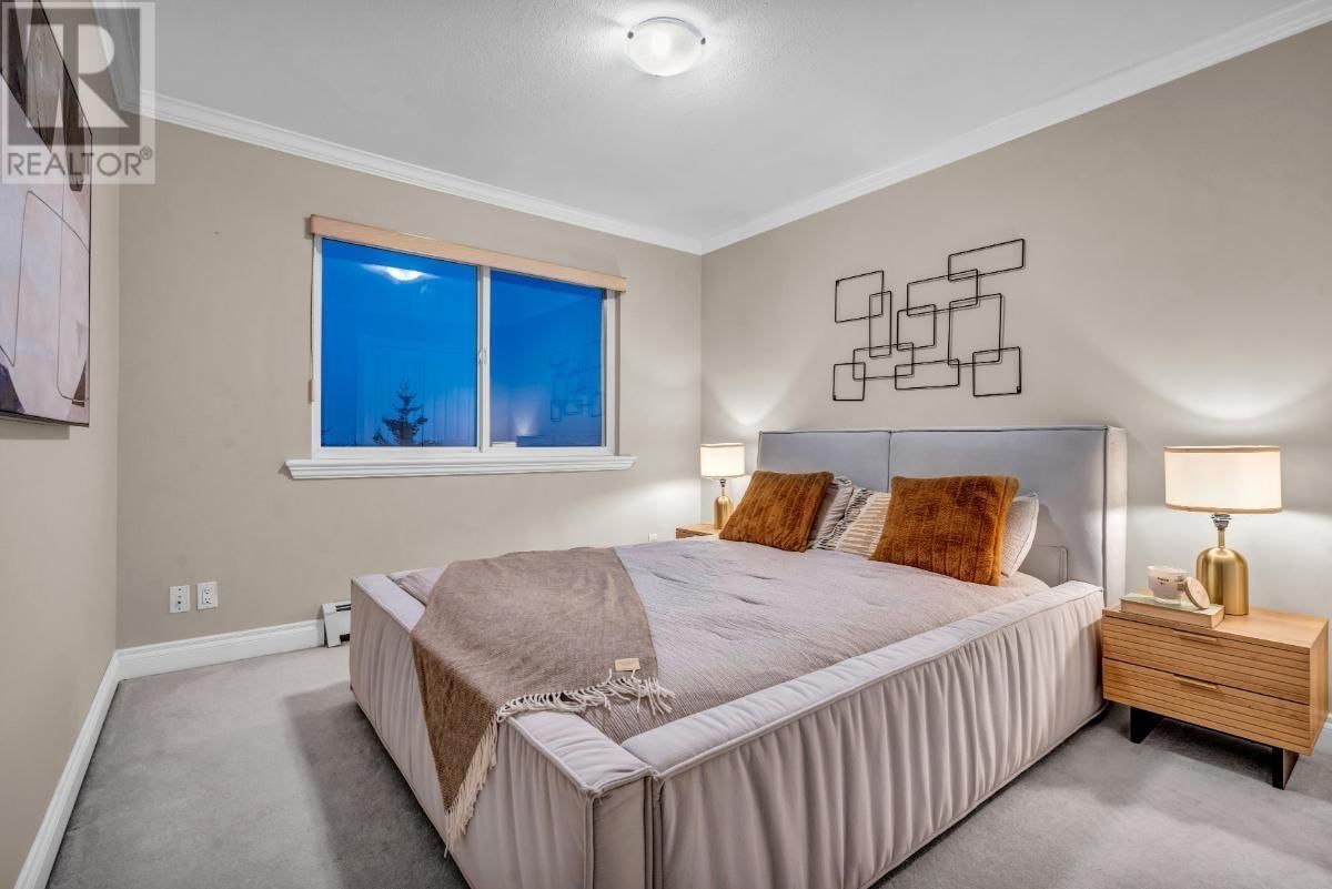 3126 SILVERTHRONE DRIVE Image 22