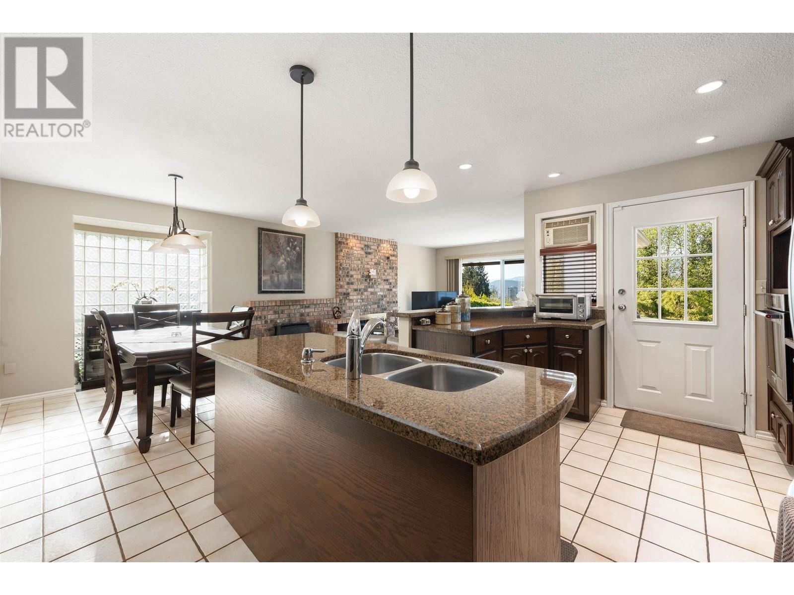 3173 LEEWARD COURT Image 6