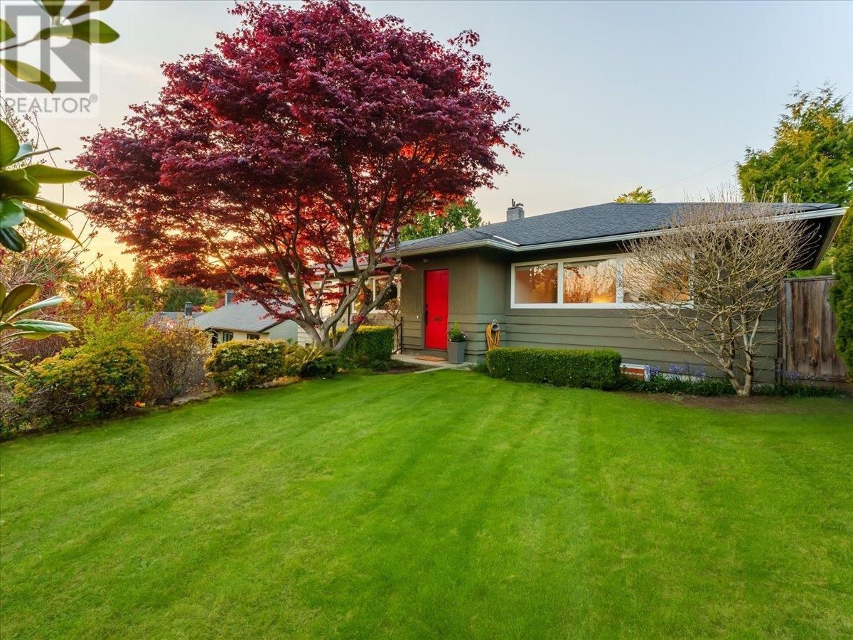 268 HOLYROOD ROAD Image 3