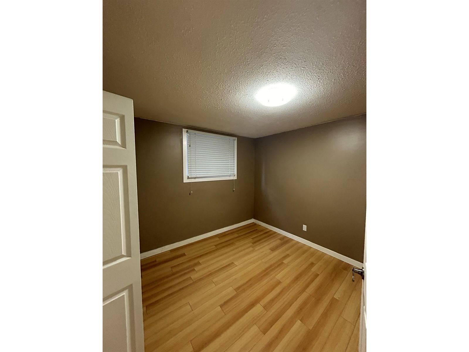 35062 HIGH Image 26