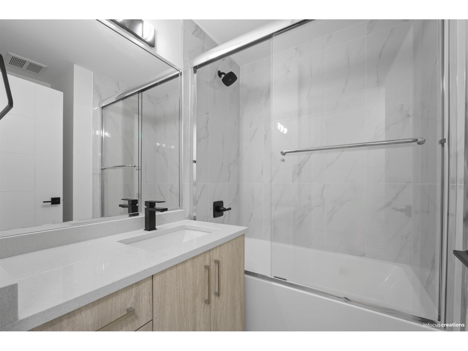 15448 76B Image 35
