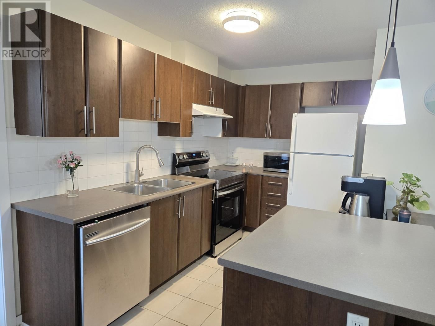 603 - 1178 HEFFLEY CRESCENT Image 3