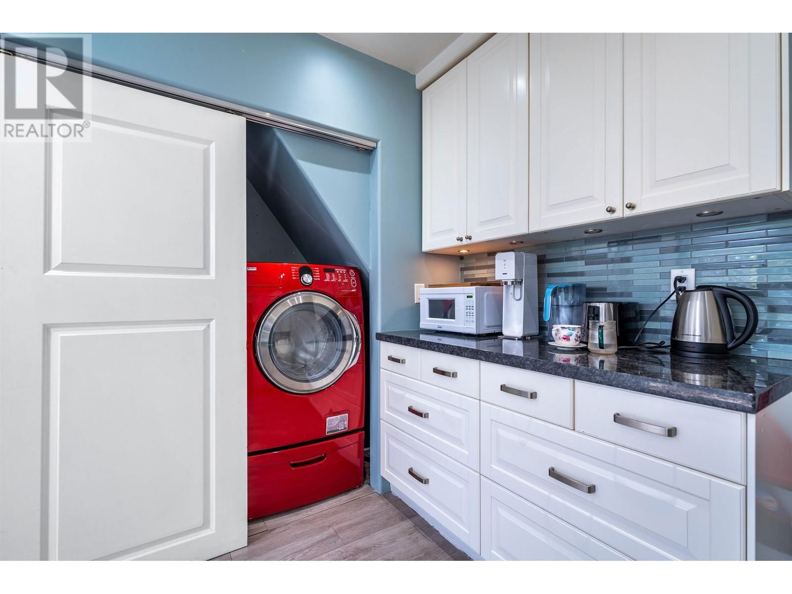 2085 45TH AVENUE Image 10