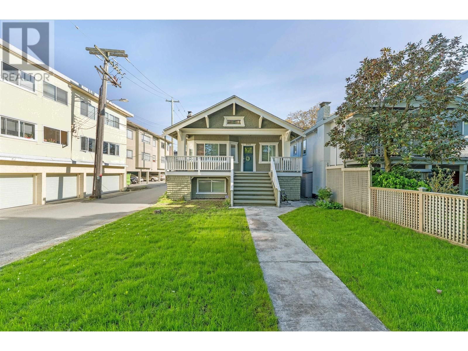 2085 45TH AVENUE Image 2