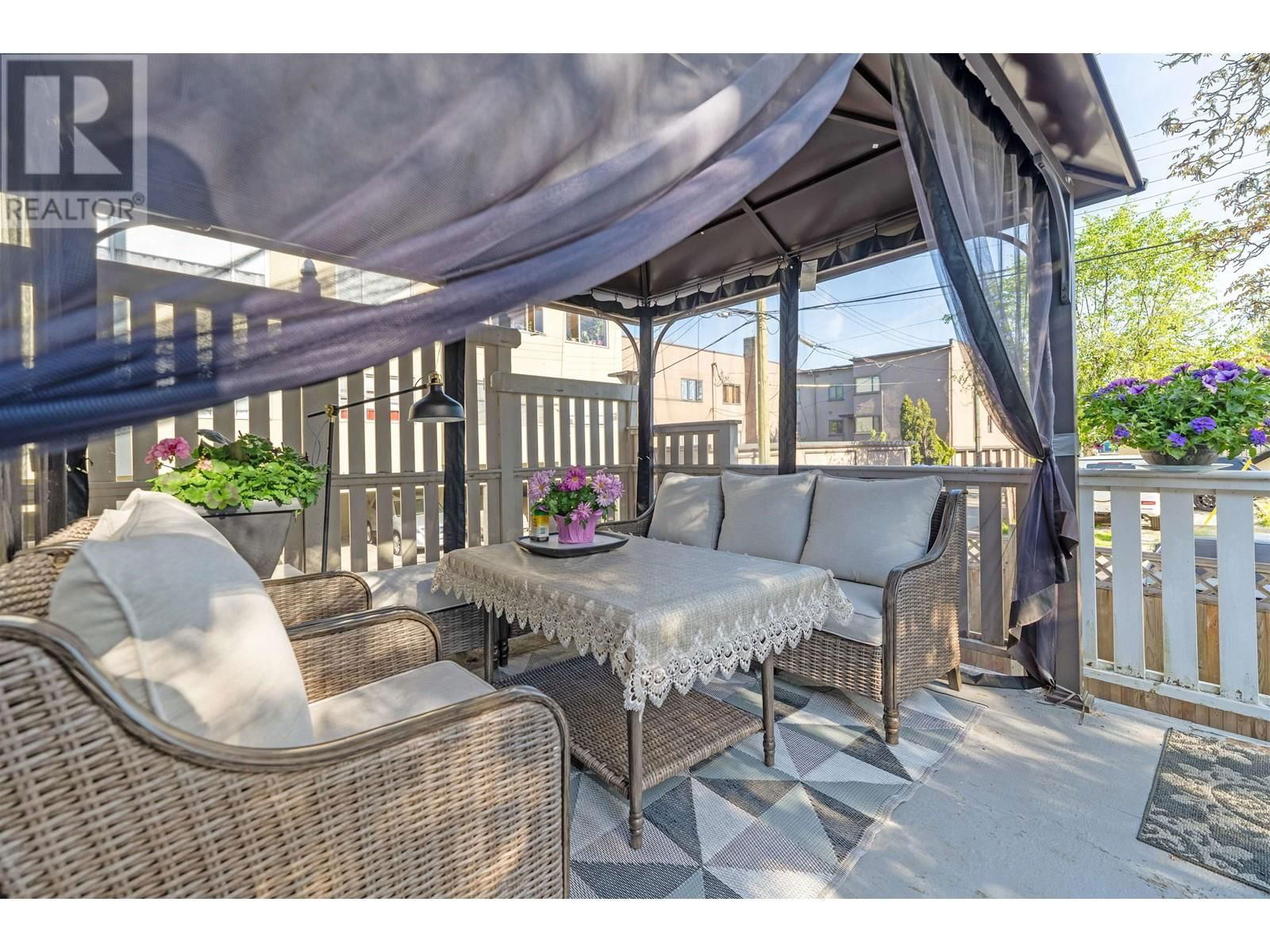 2085 45TH AVENUE Image 24