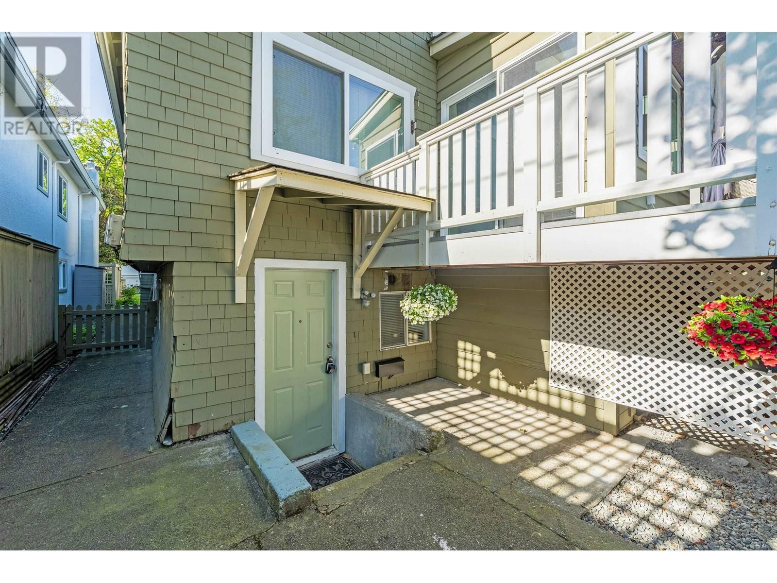 2085 45TH AVENUE Image 29