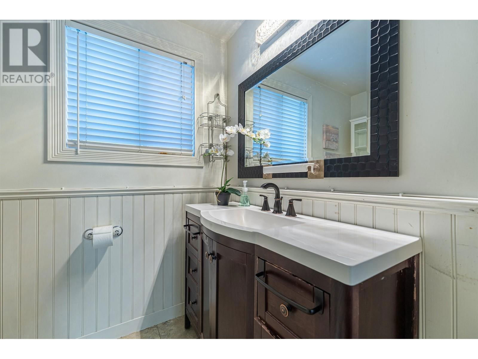 2085 45TH AVENUE Image 4