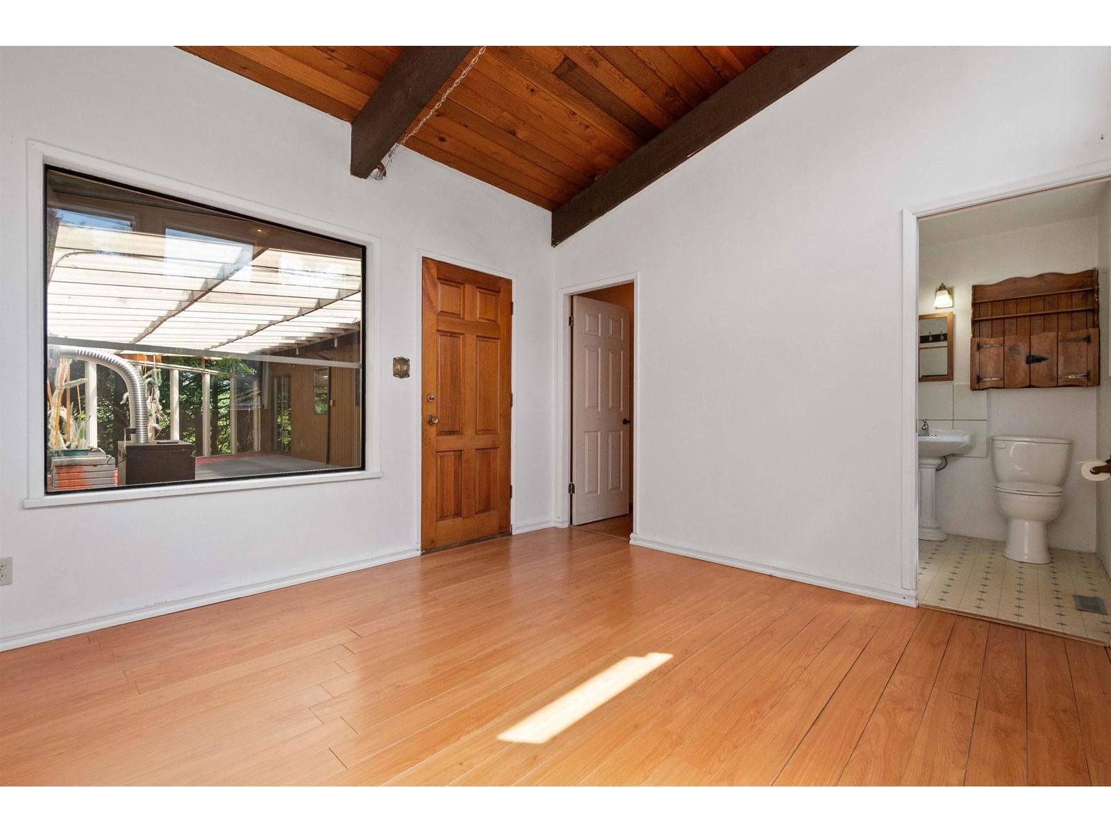 960 HOT SPRINGS ROAD Image 24