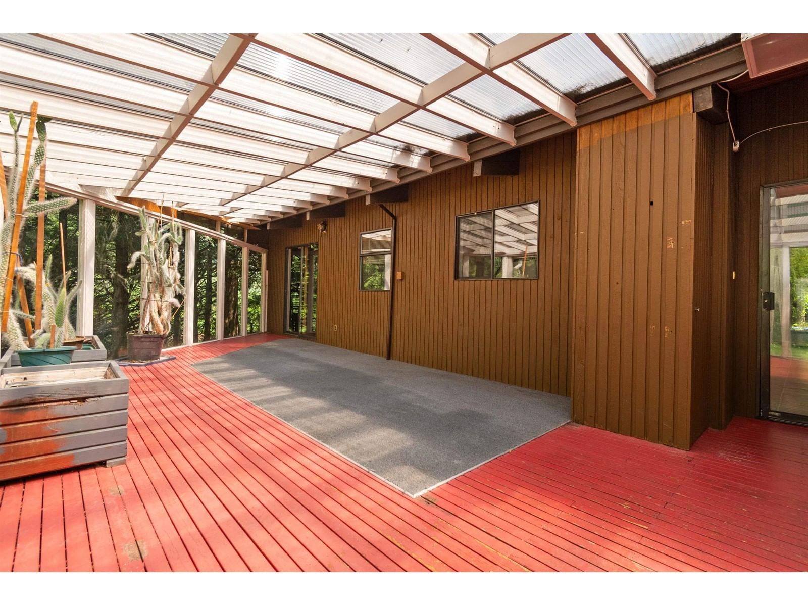 960 HOT SPRINGS ROAD Image 28