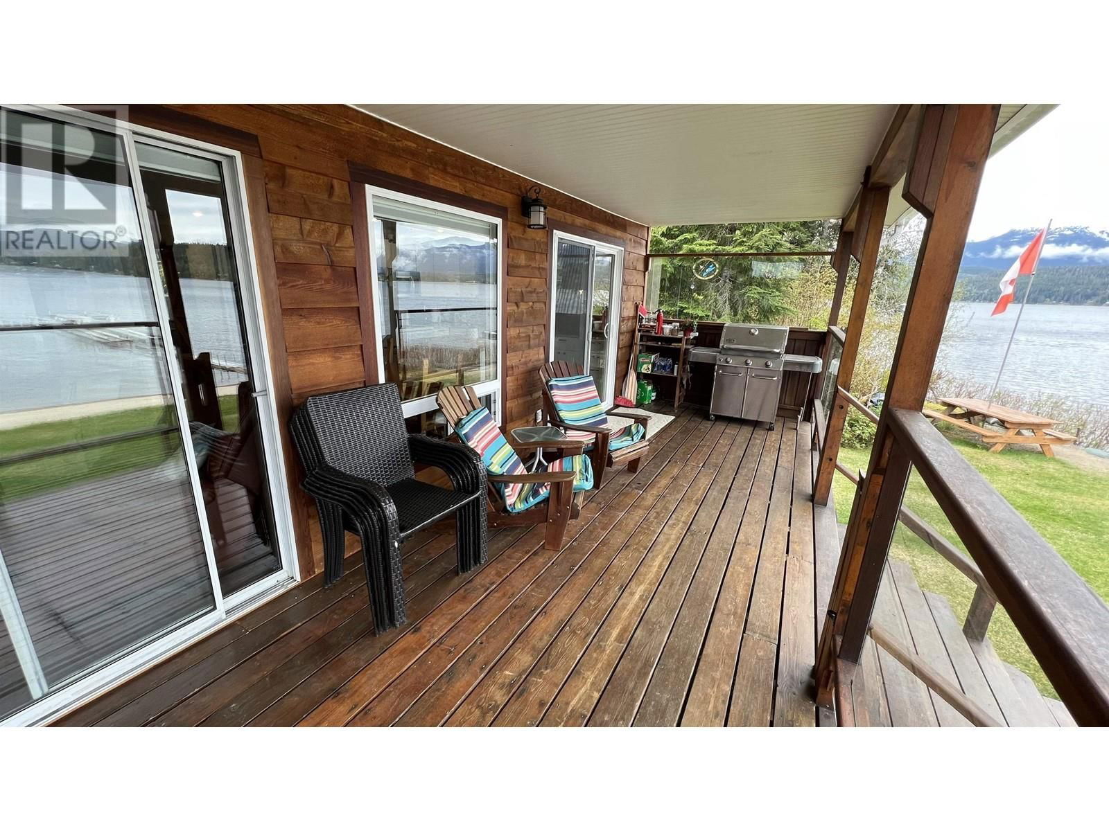 2765 FIRST AVENUE Image 17