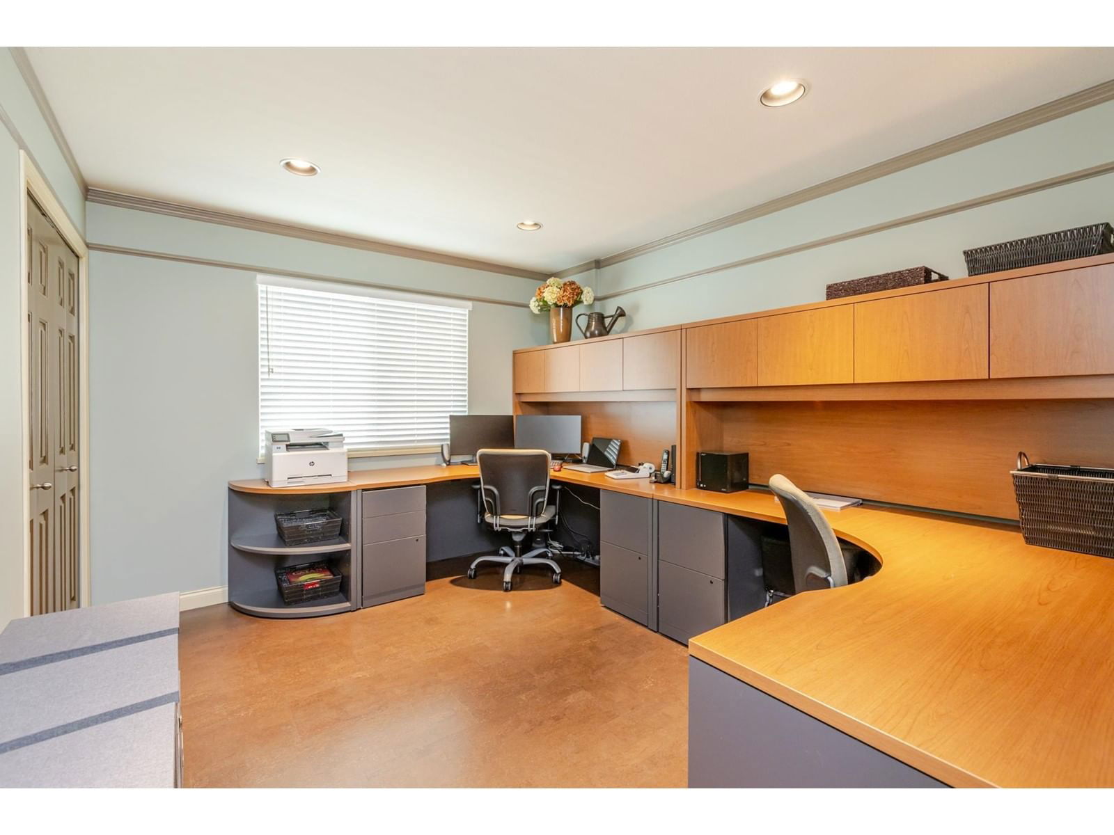 6320 122A Image 15