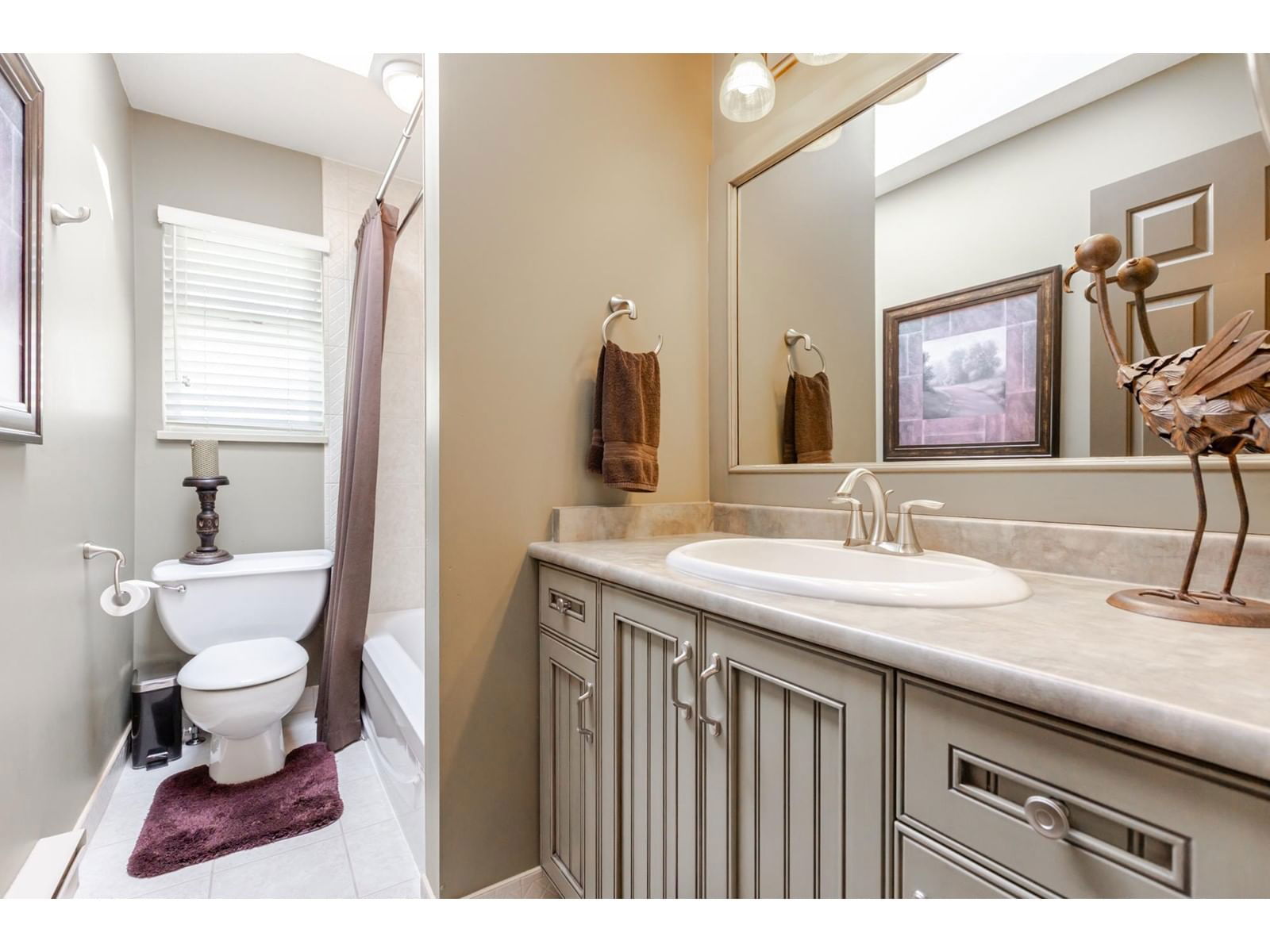 6320 122A Image 23