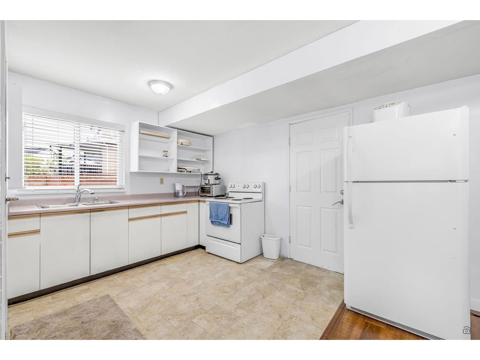 12841 69 Image 22