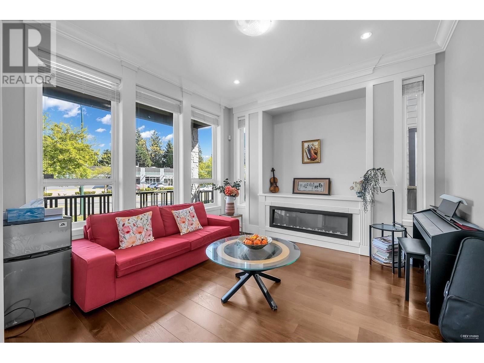 1640 COMO LAKE AVENUE Image 3