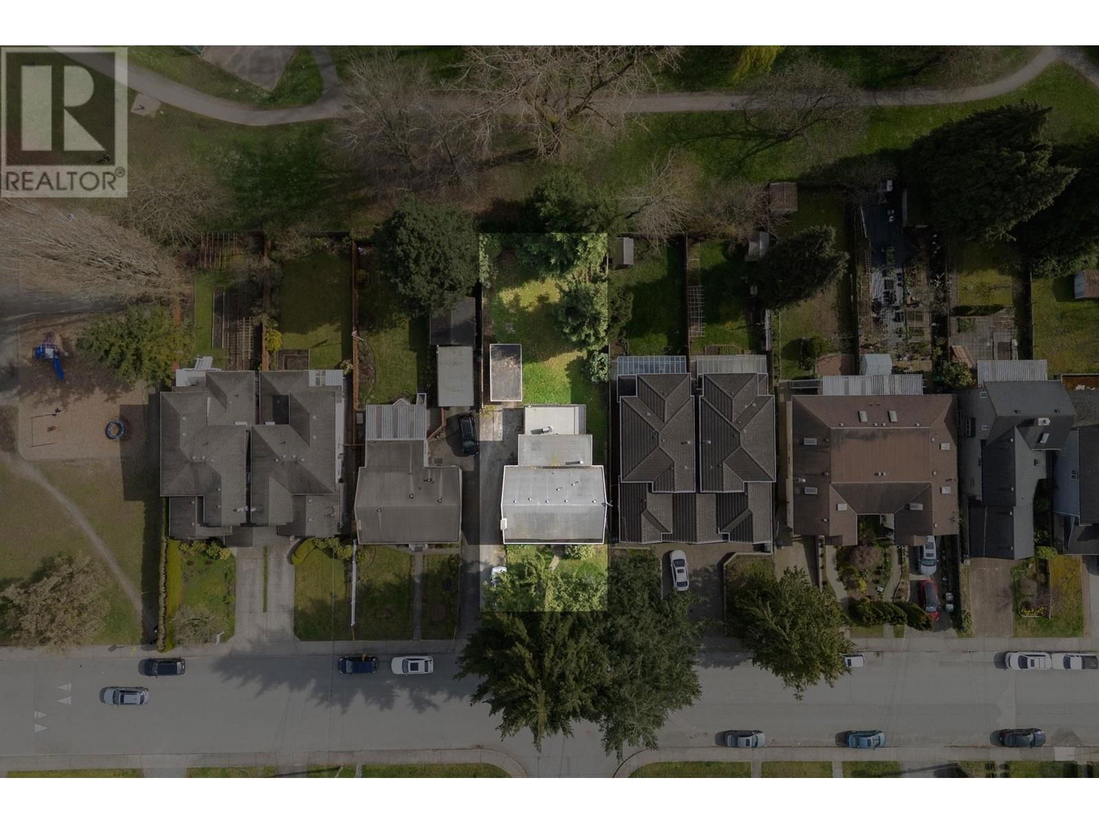 7564 12TH AVENUE Image 5
