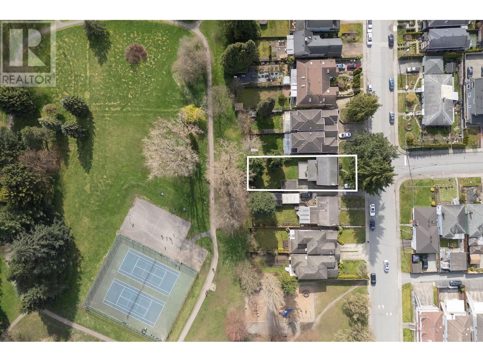 7564 12TH AVENUE Image 7