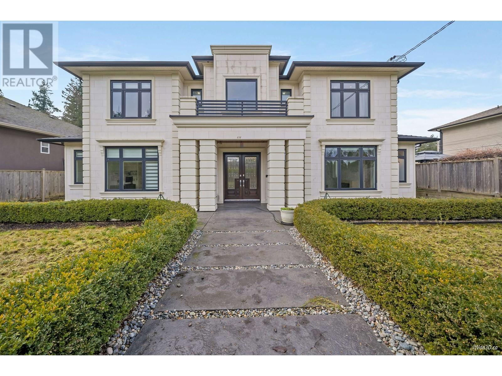 656 BLUE MOUNTAIN STREET Image 1