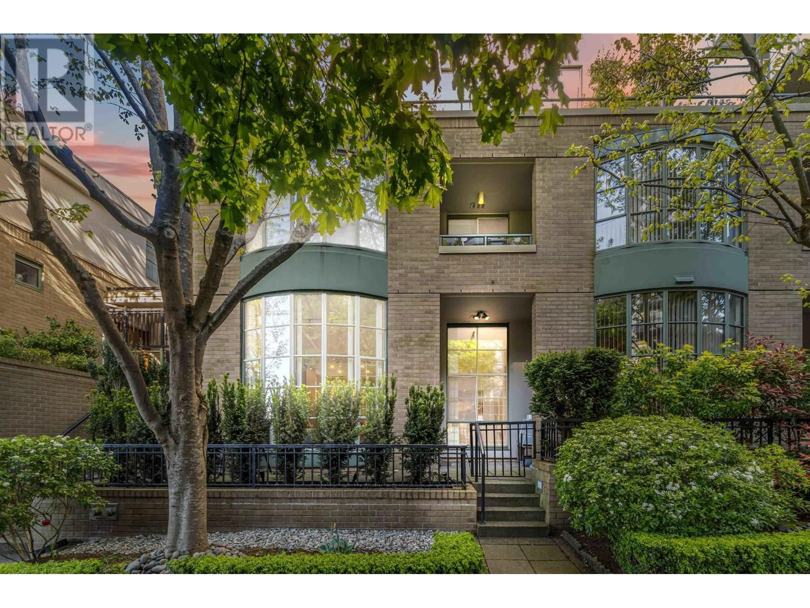 108 - 2288 PINE STREET Image 1