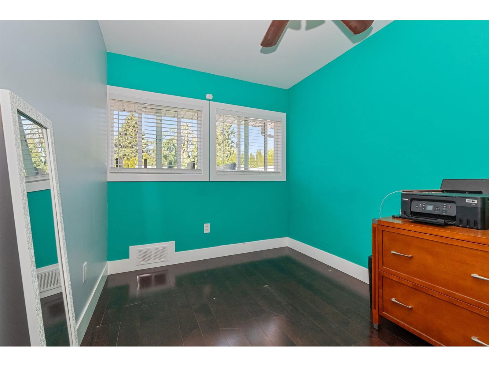 45325 CRESCENT DRIVE Image 18