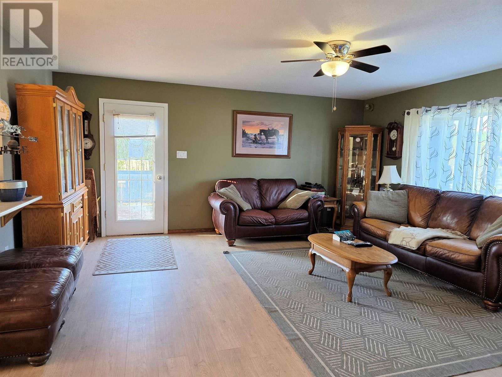 2805 DOHLER ROAD Image 12