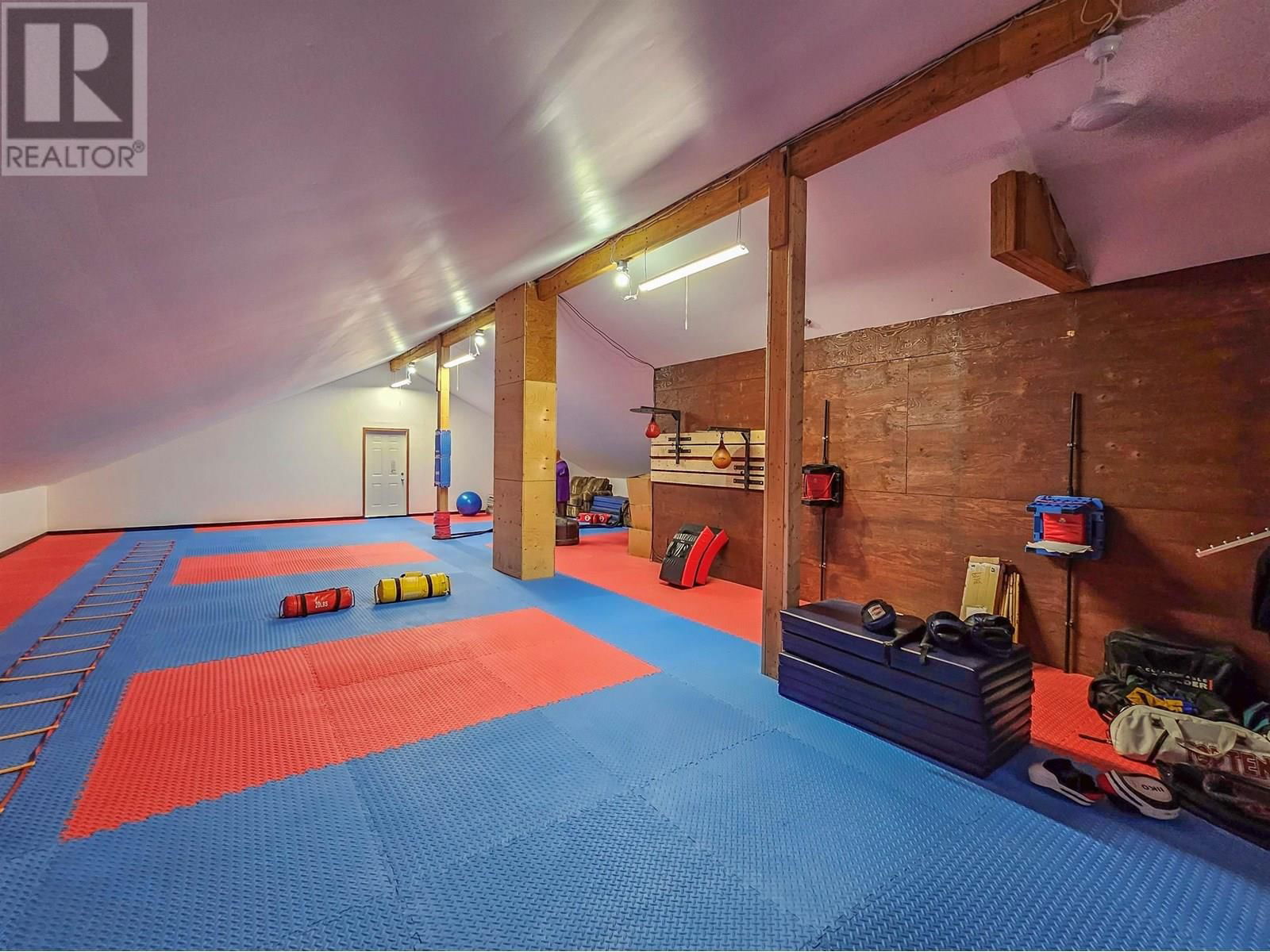 2805 DOHLER ROAD Image 30