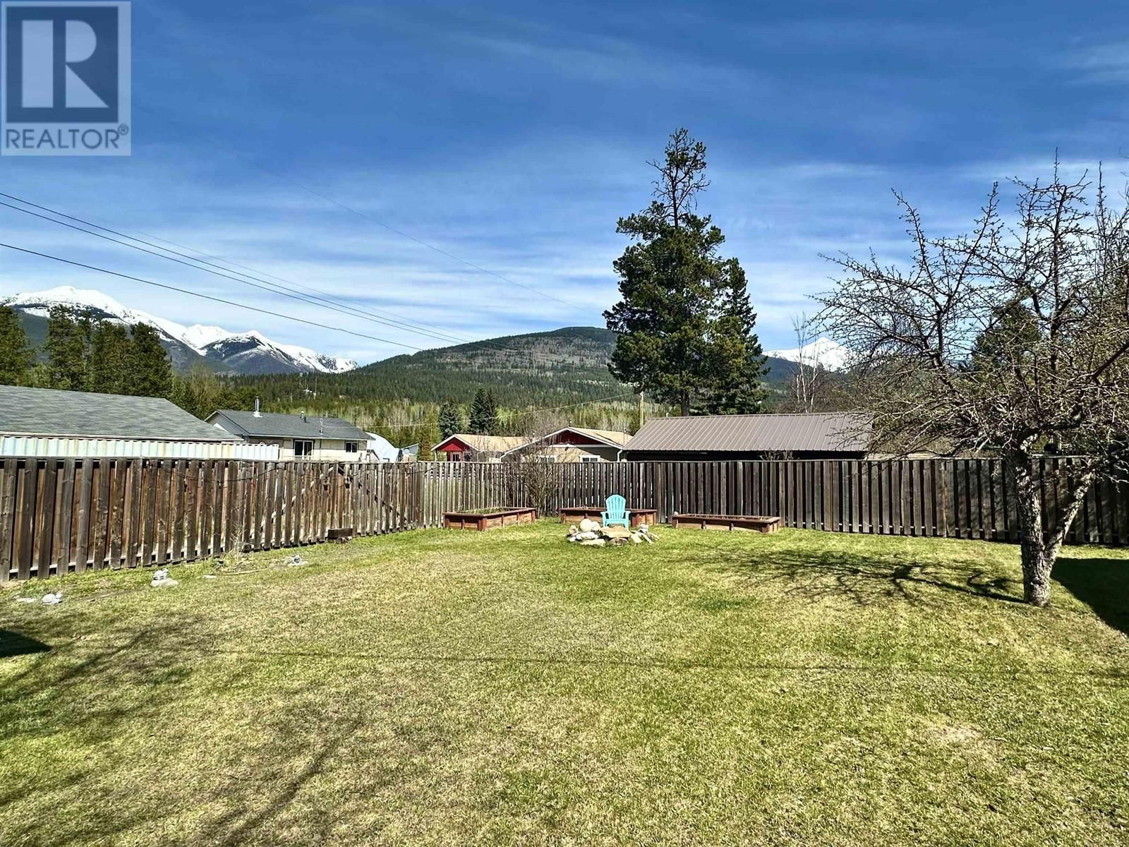 1260 3RD AVENUE Image 20