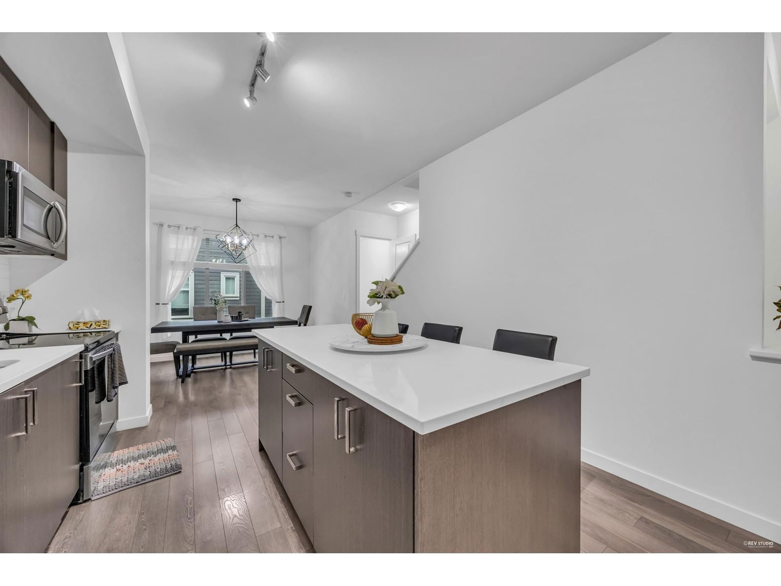 42 - 15850 85 Image 8