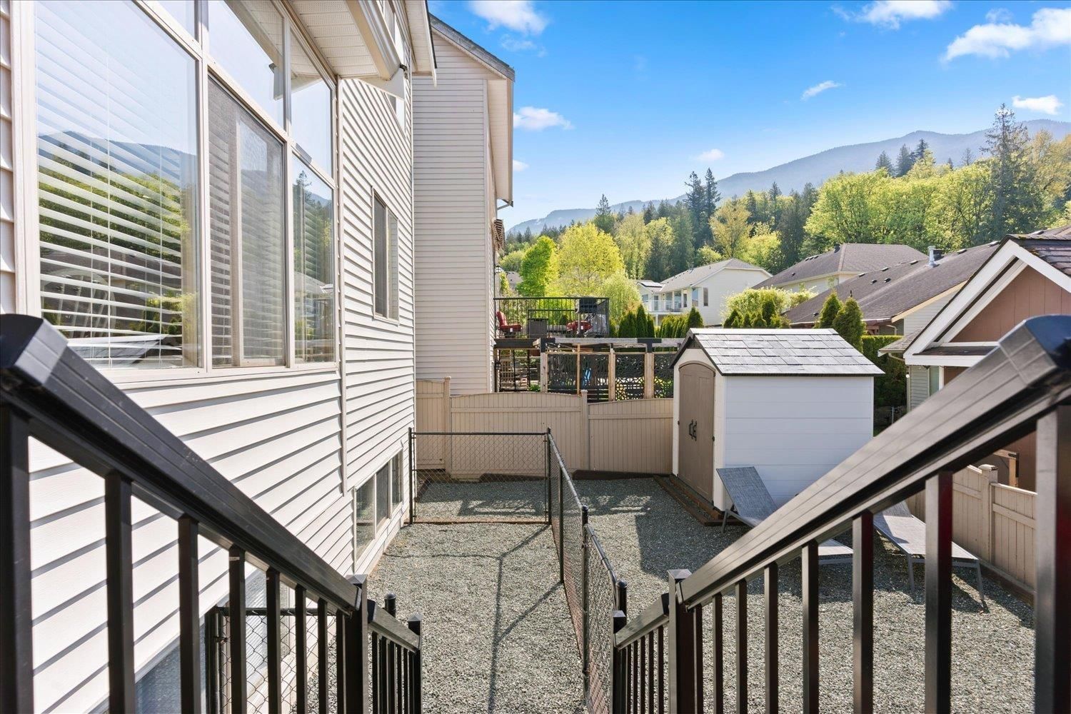 11 - 8502 UNITY DRIVE Image 38