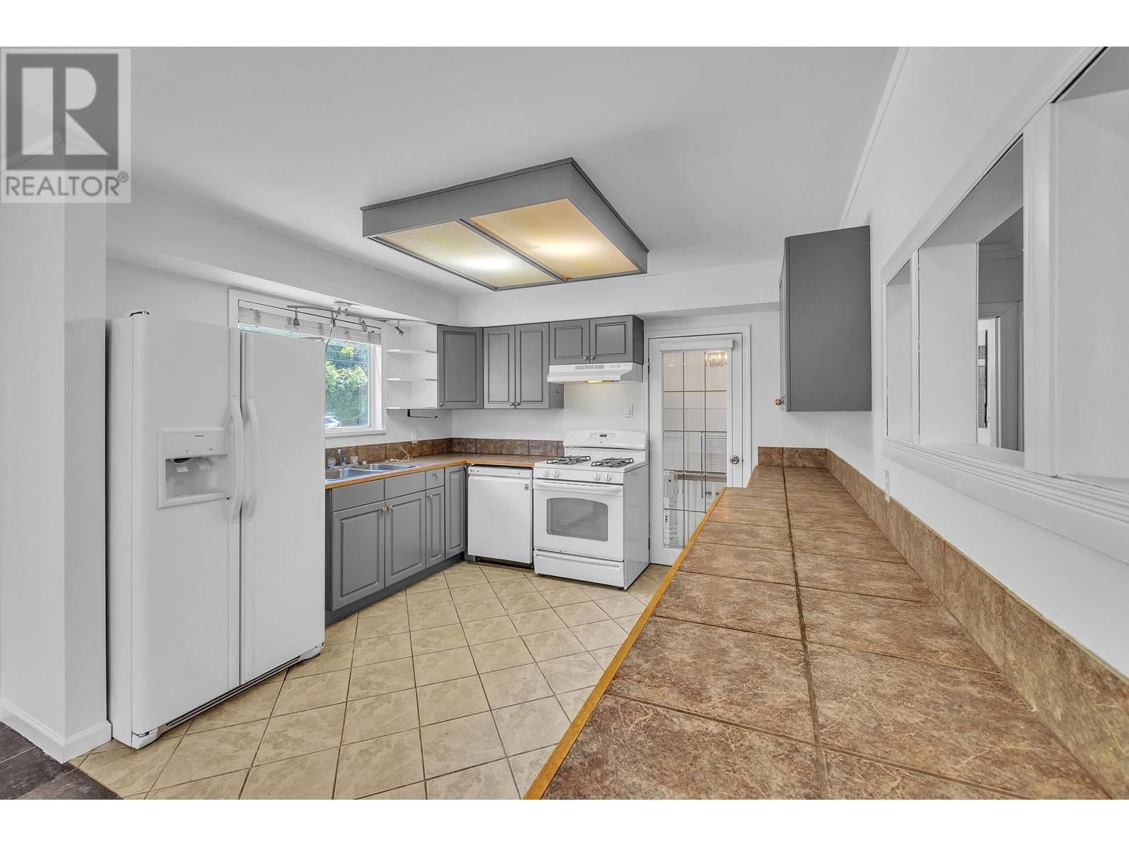 12313 228 STREET Image 6