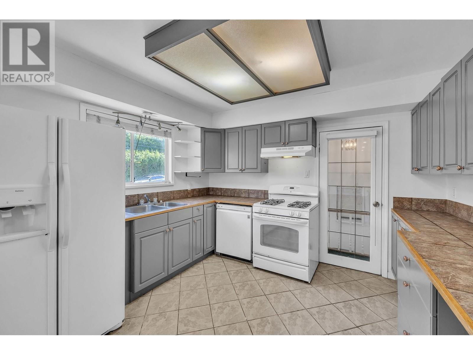 12313 228 STREET Image 7