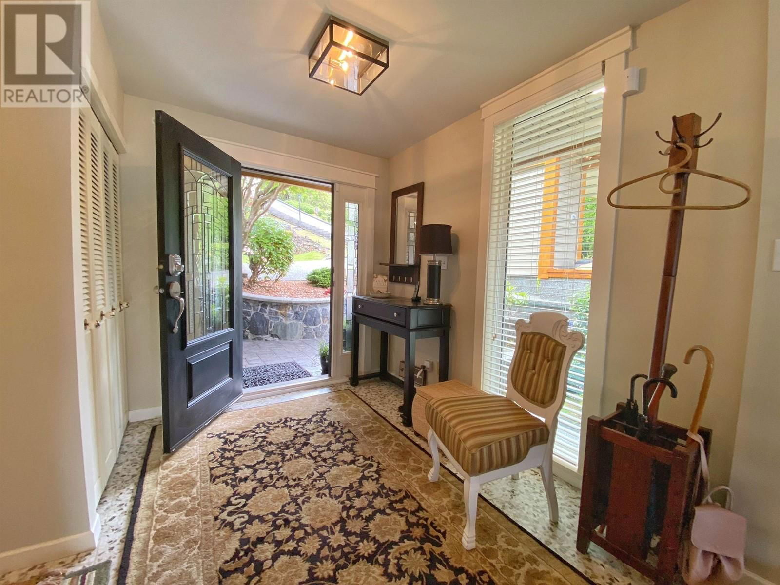 2130 GRAHAM AVENUE Image 39