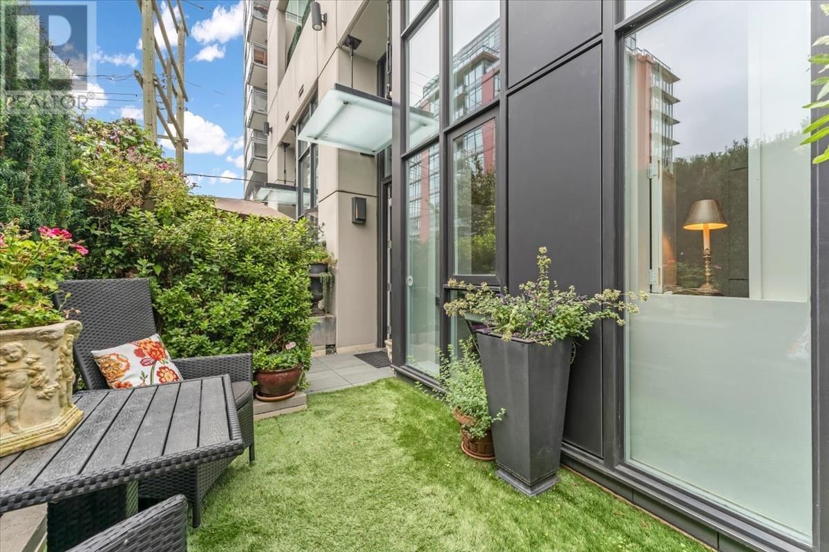 1762 ONTARIO STREET Image 22
