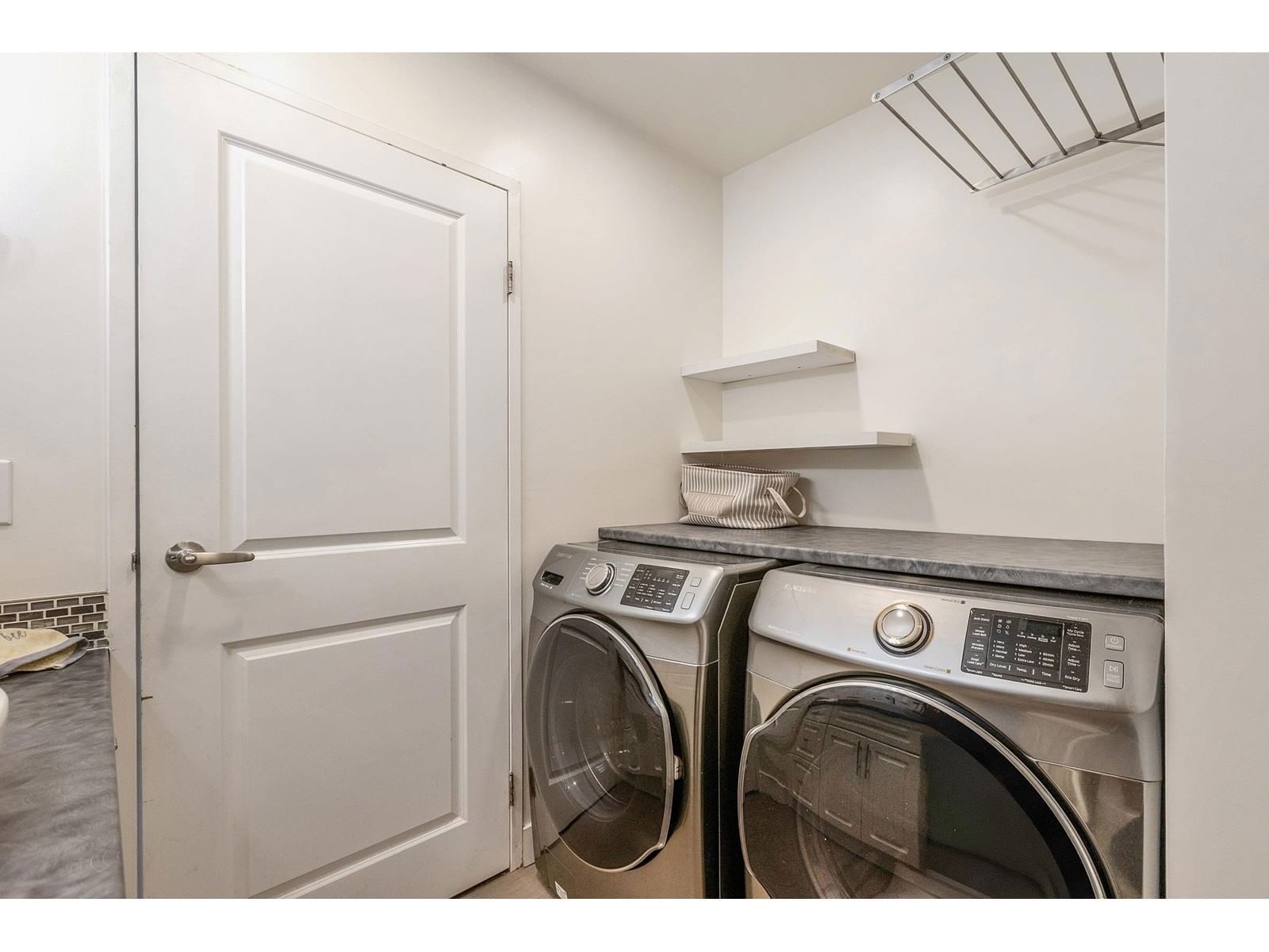 6056 GREENSIDE WEST Image 19