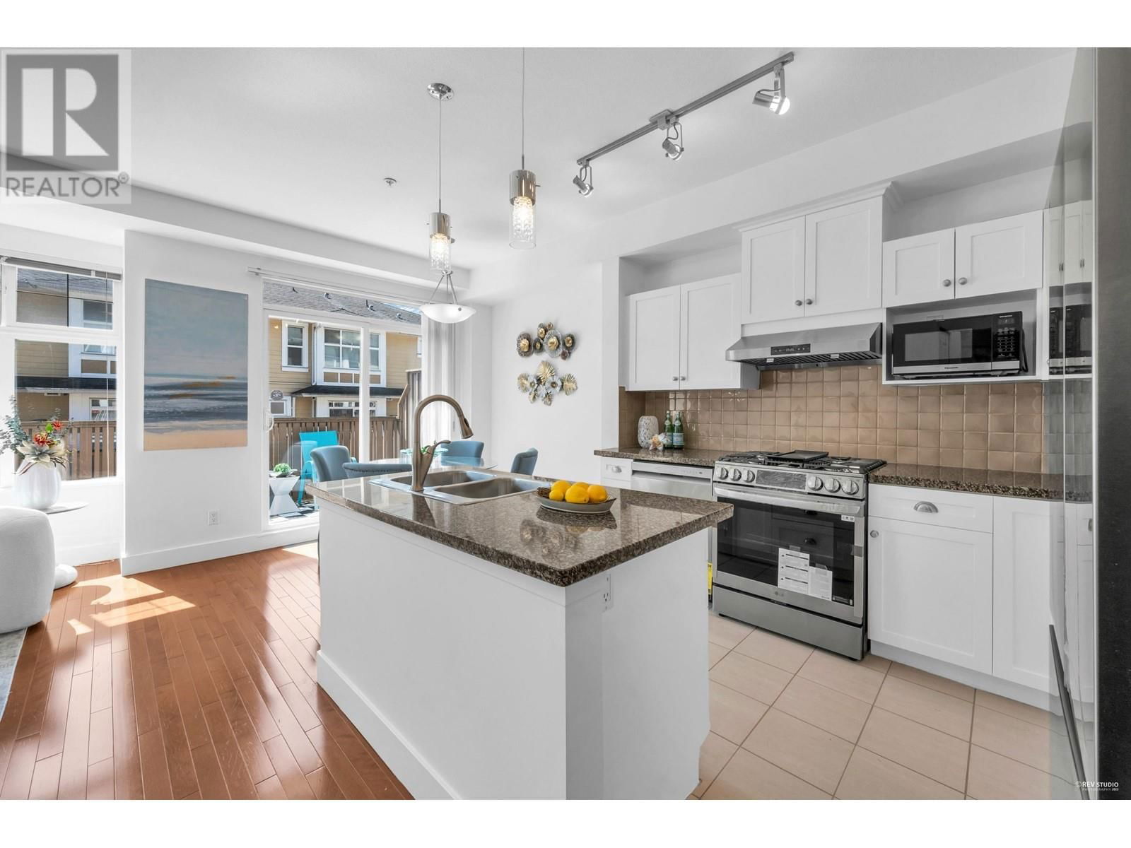 980 58TH AVENUE Image 11