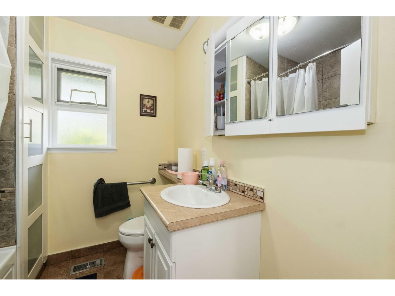 14246 102 Image 12