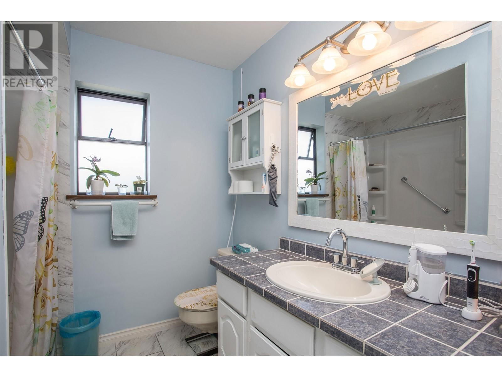 18985 119B AVENUE Image 32