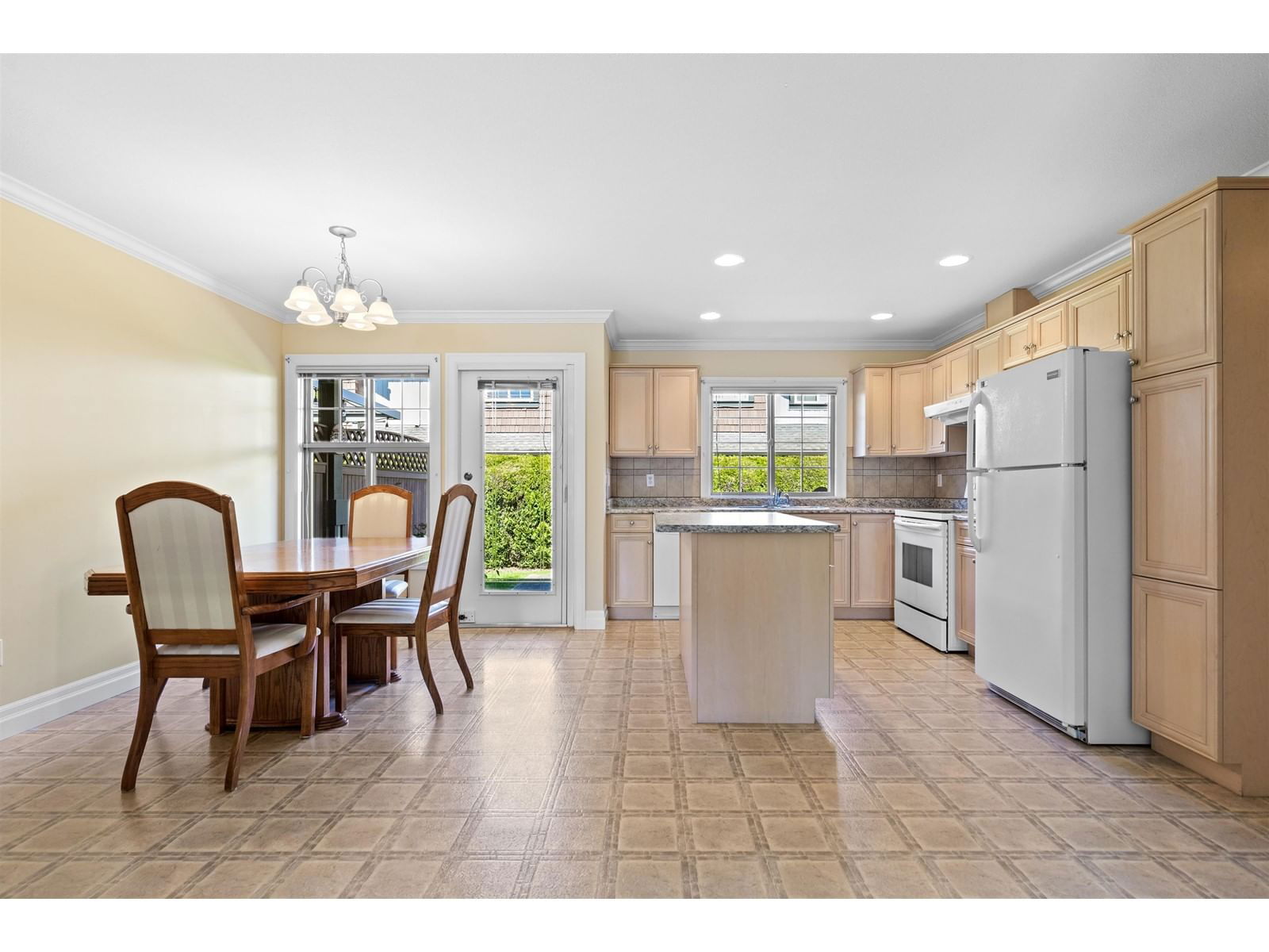 45 - 6887 SHEFFIELD WAY Image 13