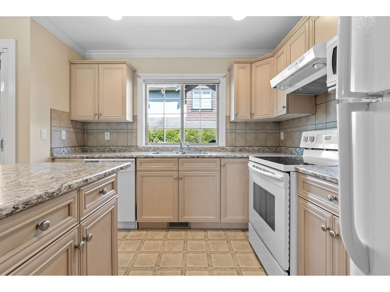45 - 6887 SHEFFIELD WAY Image 15