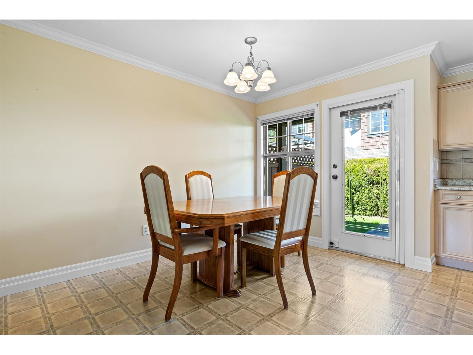 45 - 6887 SHEFFIELD WAY Image 17