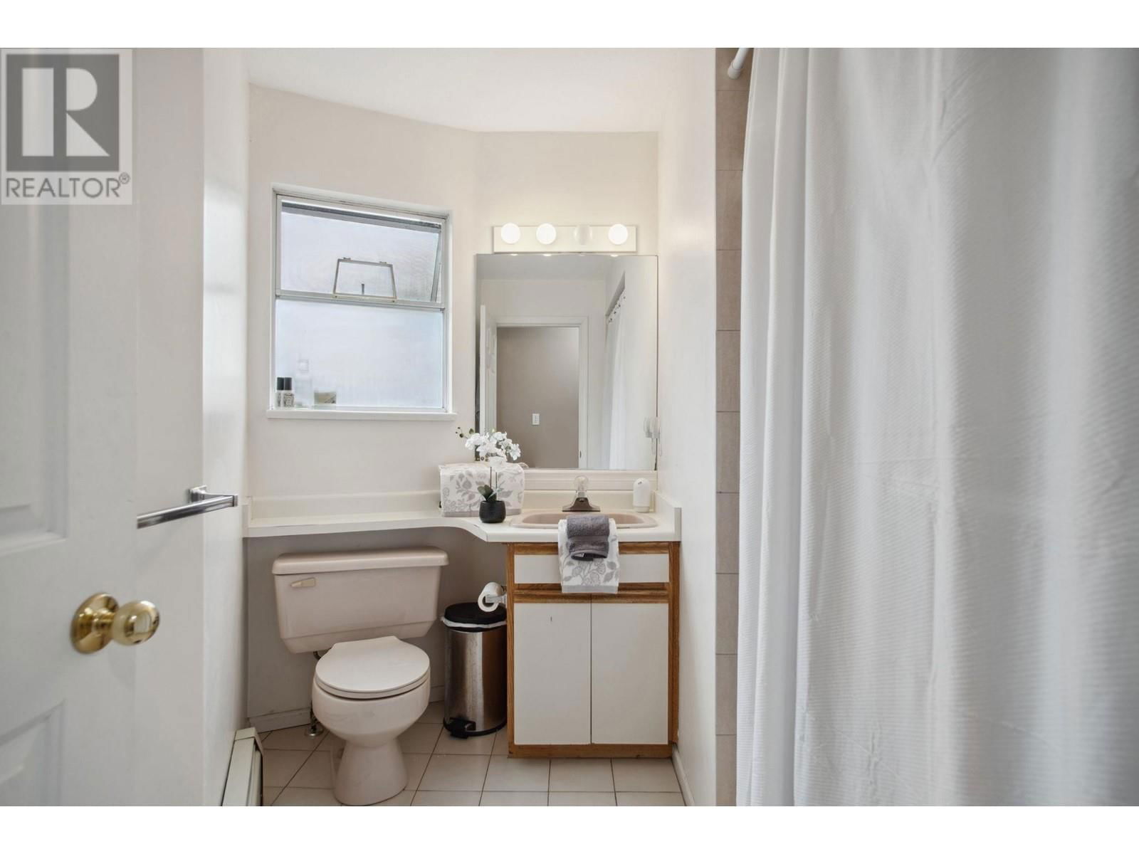 3738 FRASER STREET Image 18