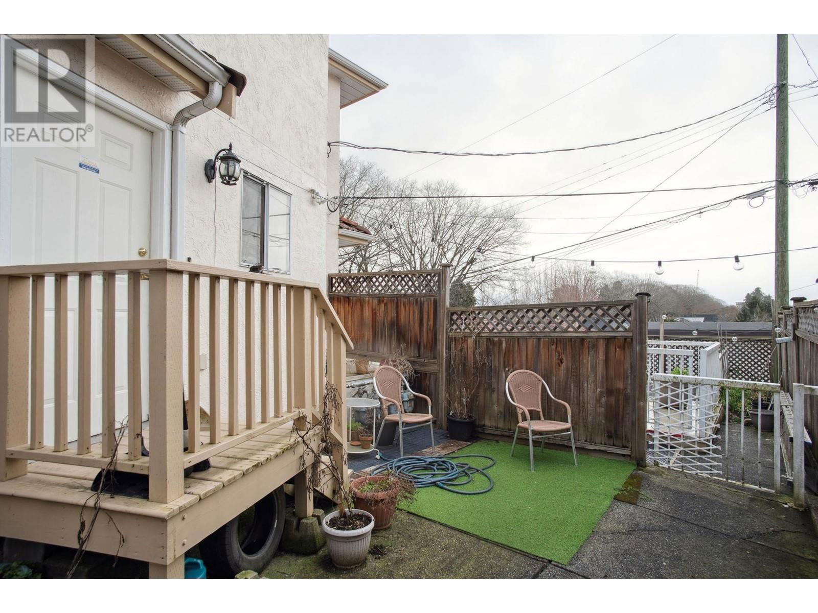 3738 FRASER STREET Image 21