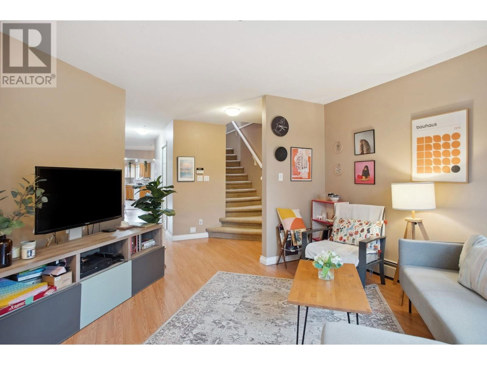 3738 FRASER STREET Image 3