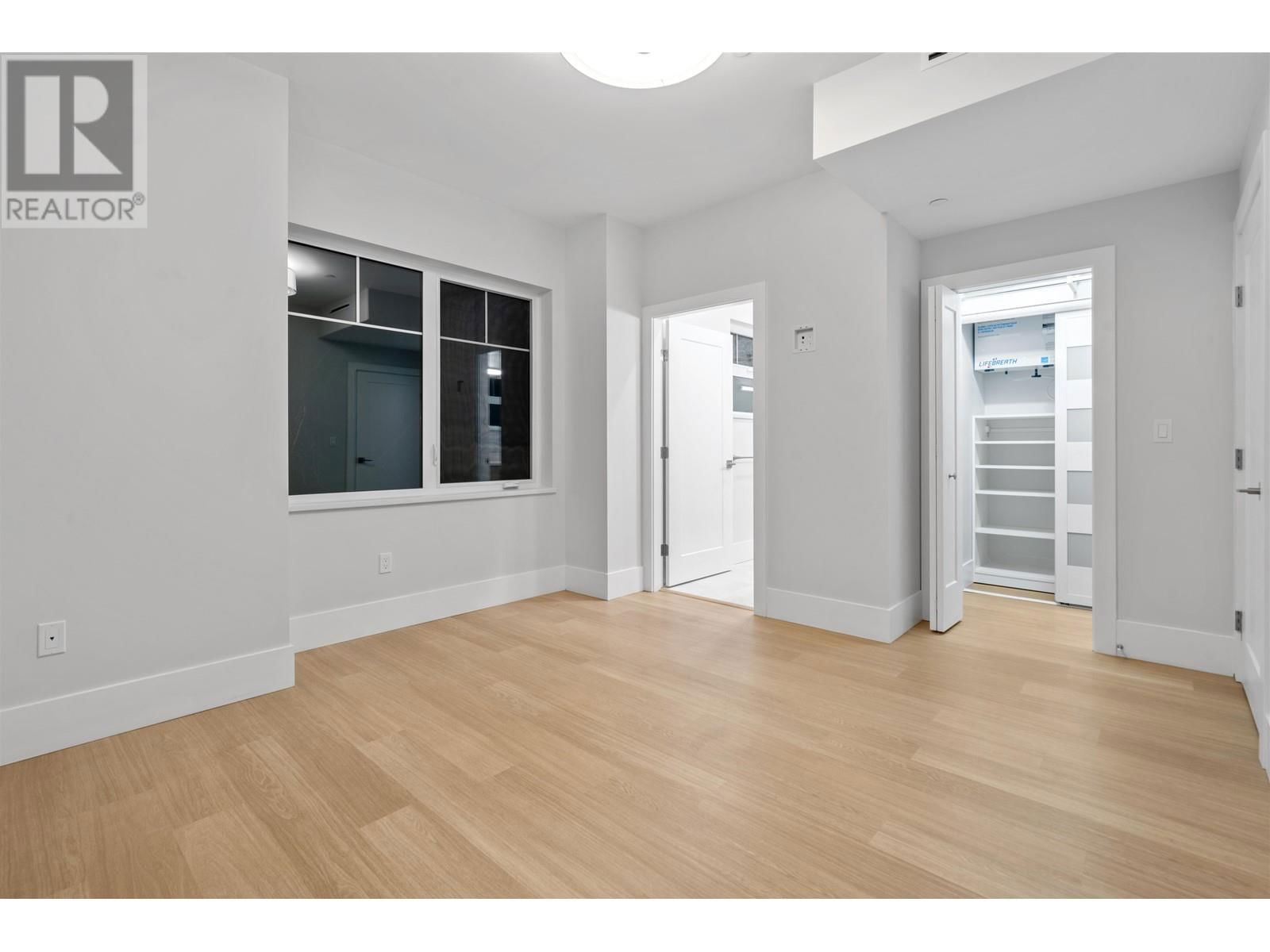 1 - 4423 W 16TH AVENUE Image 17