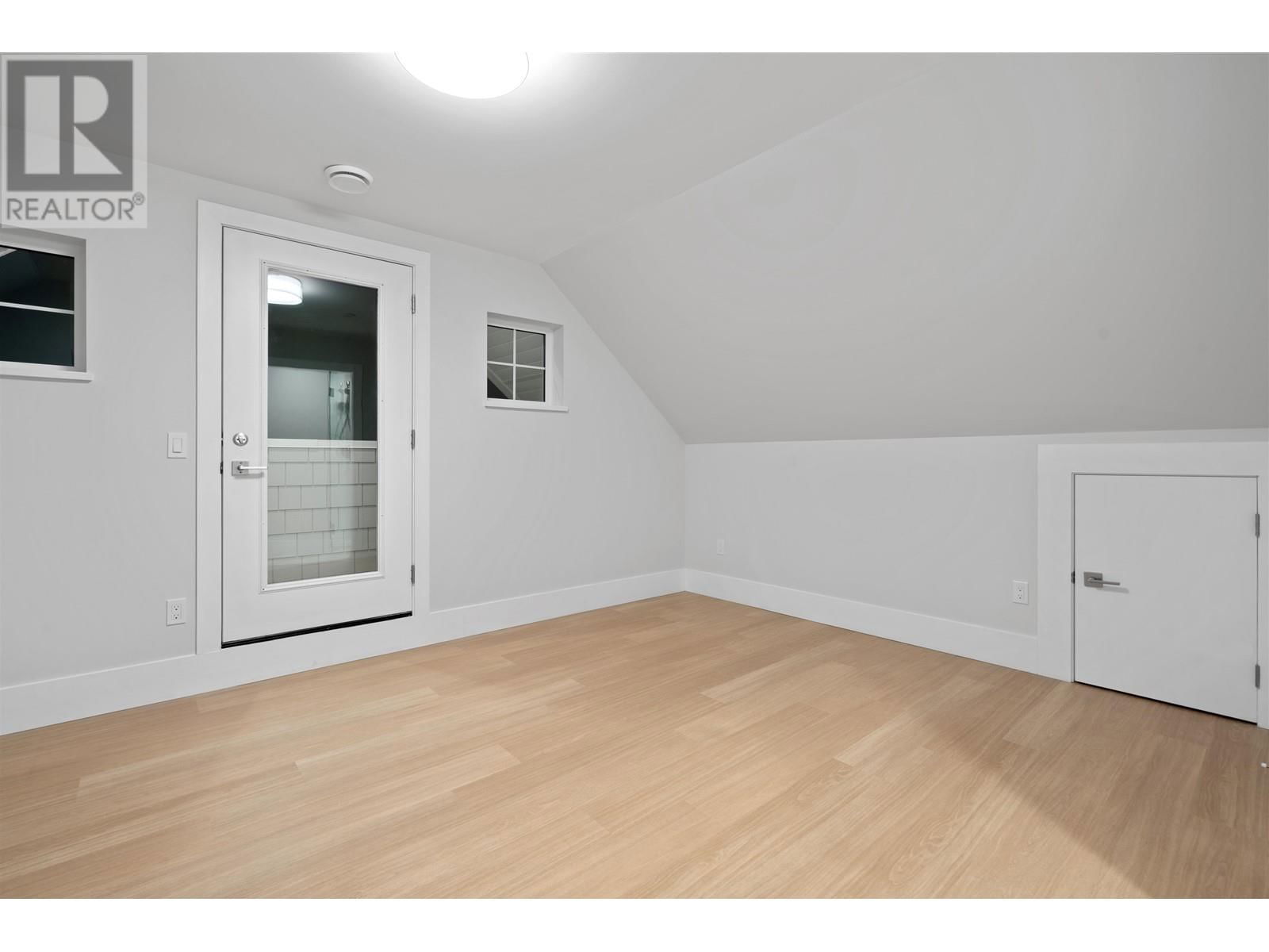 1 - 4423 W 16TH AVENUE Image 27